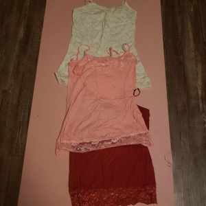 3 maurice's crinkle tanks